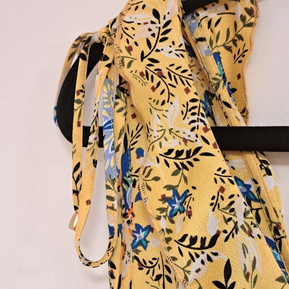 Buffalo David Bitton Sleeveless Floral-Print Ruffle Blouse Nwt Size Large — image 6 of 8